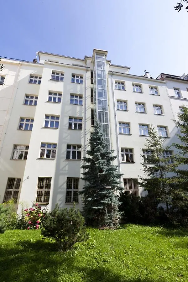 Hostel Dejvicka Praha 0*,